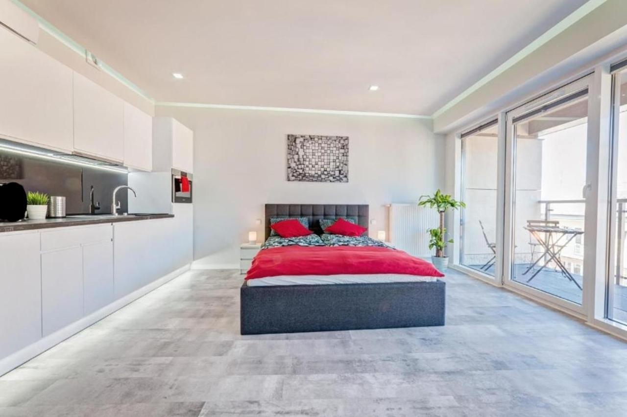 פוזנן Good Time Apartments - Boznicza 1 I Male Garbary 8 מראה חיצוני תמונה