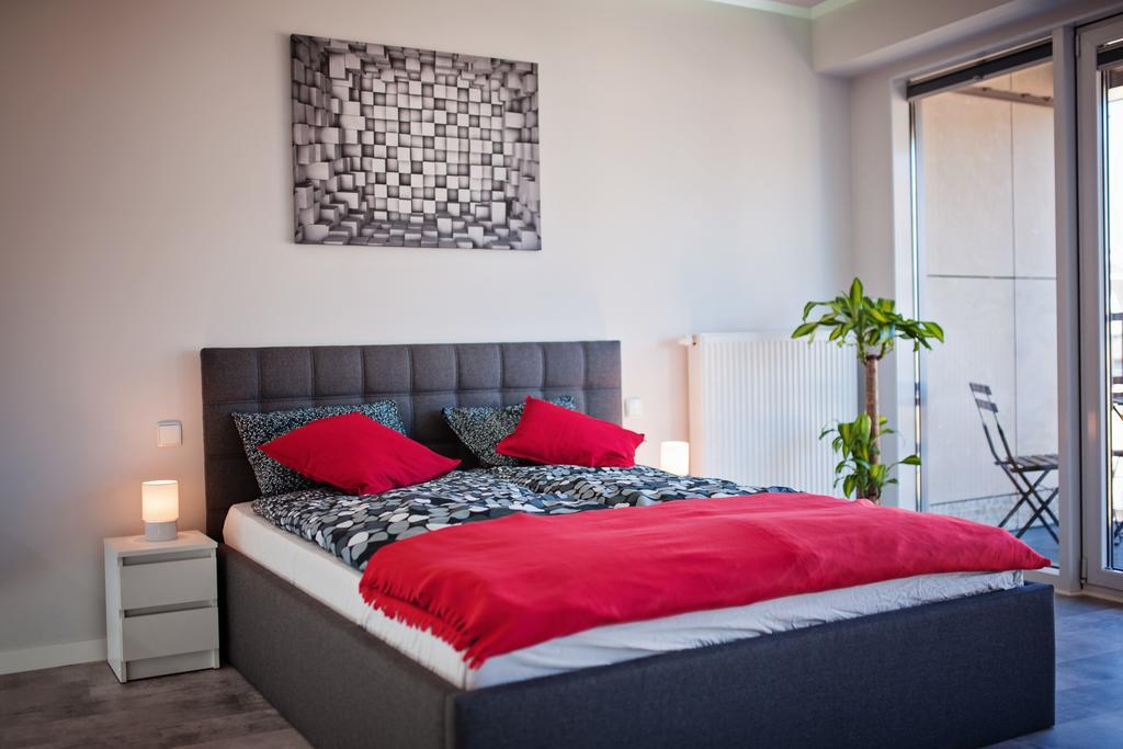 פוזנן Good Time Apartments - Boznicza 1 I Male Garbary 8 מראה חיצוני תמונה